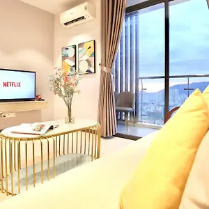 Classy - Csj Tower Vung Tau, Luxury, Sky-sea View And Walk-to-beach Apartment